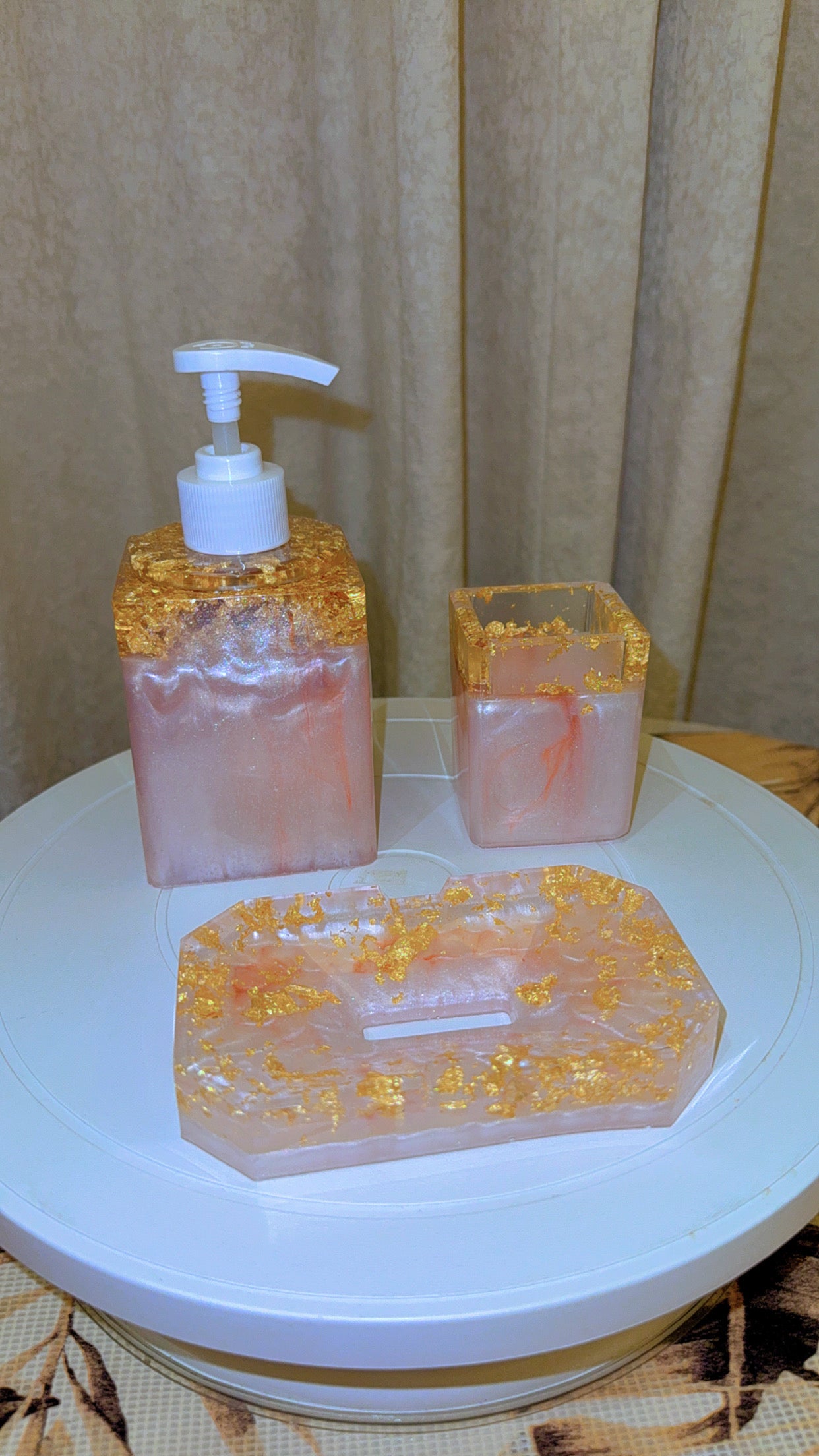 Resin bathroom set (set of 3)