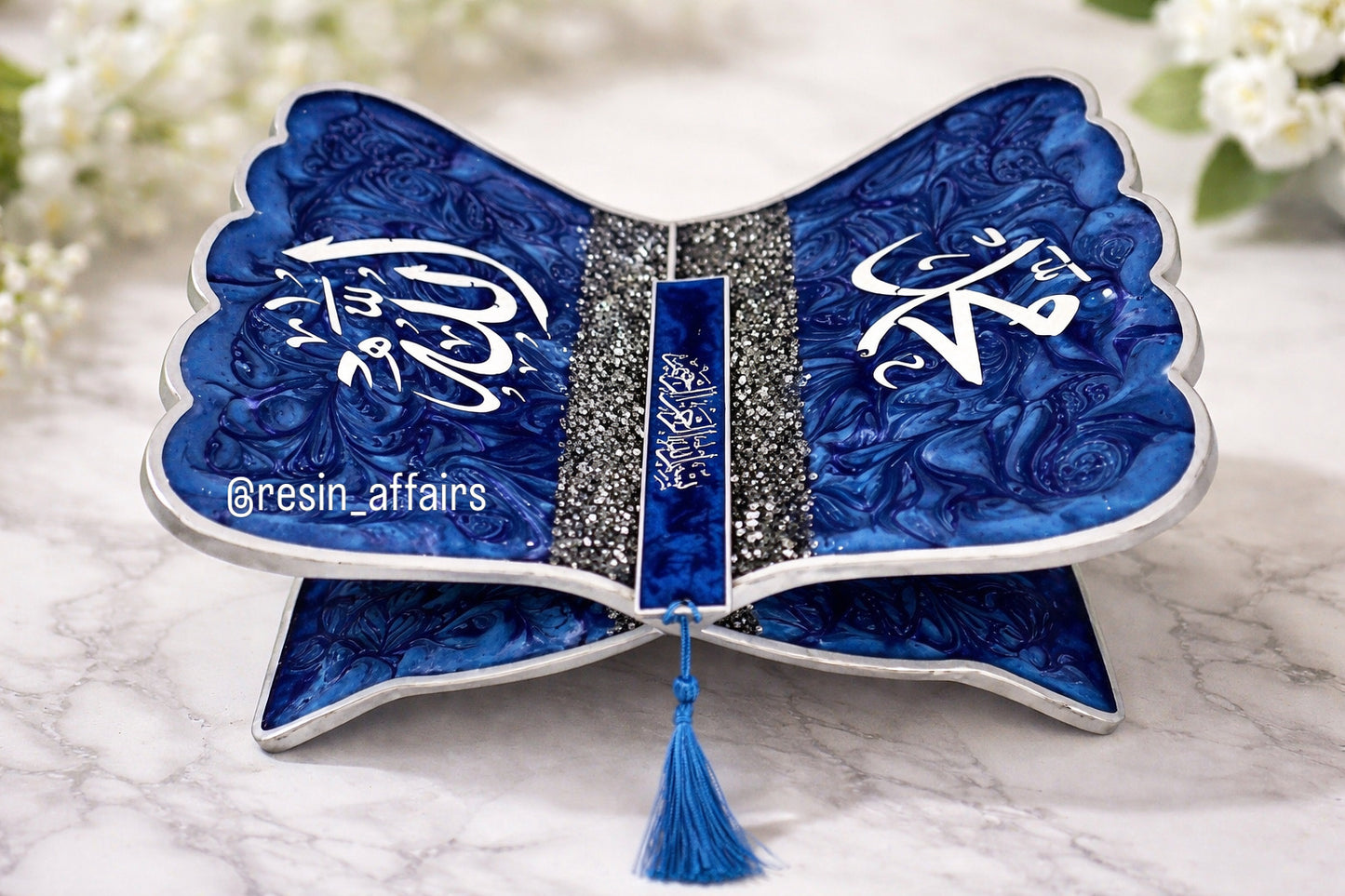 Resin bookstand and bookmark combo