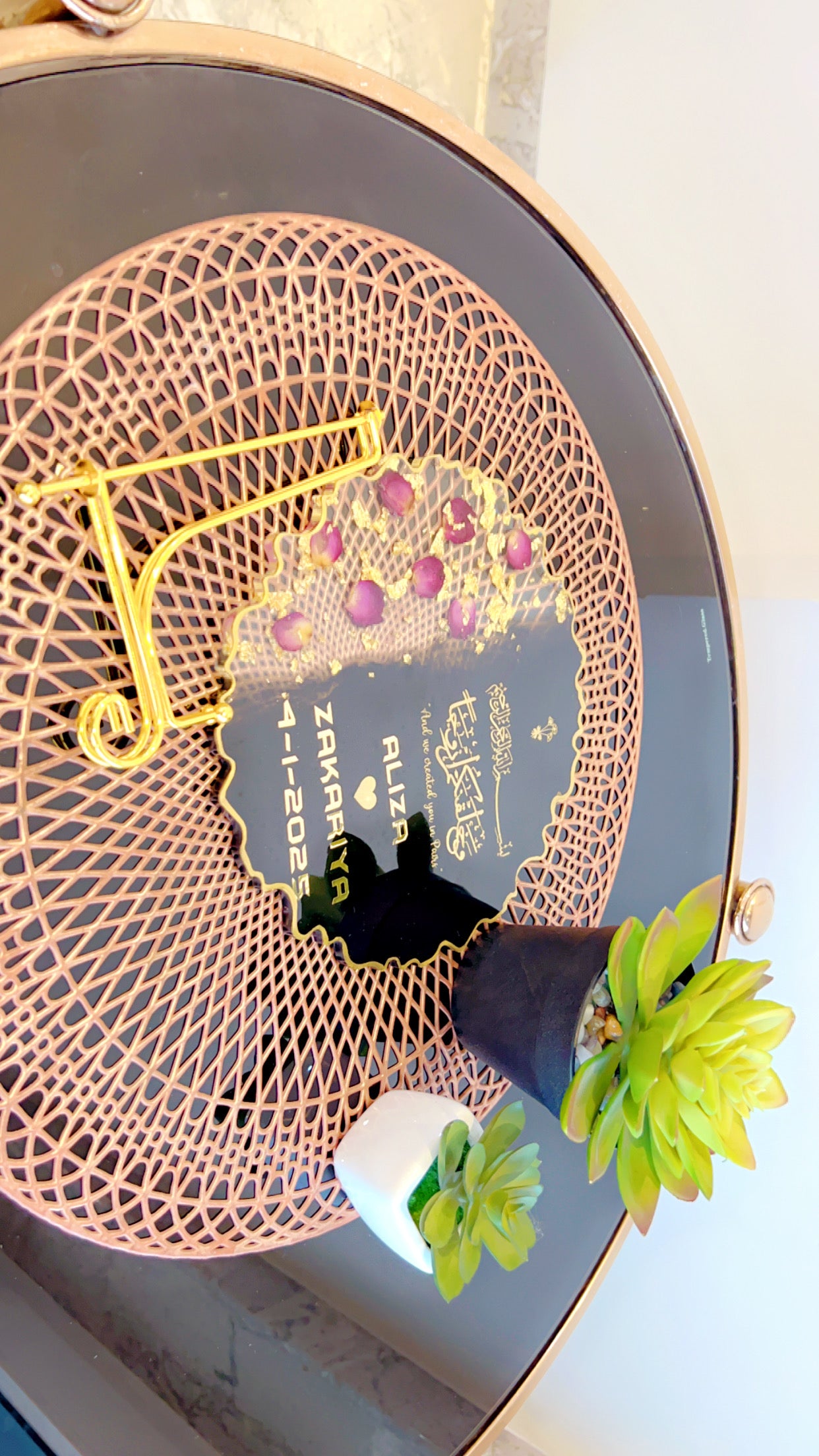 Resin couple name frame