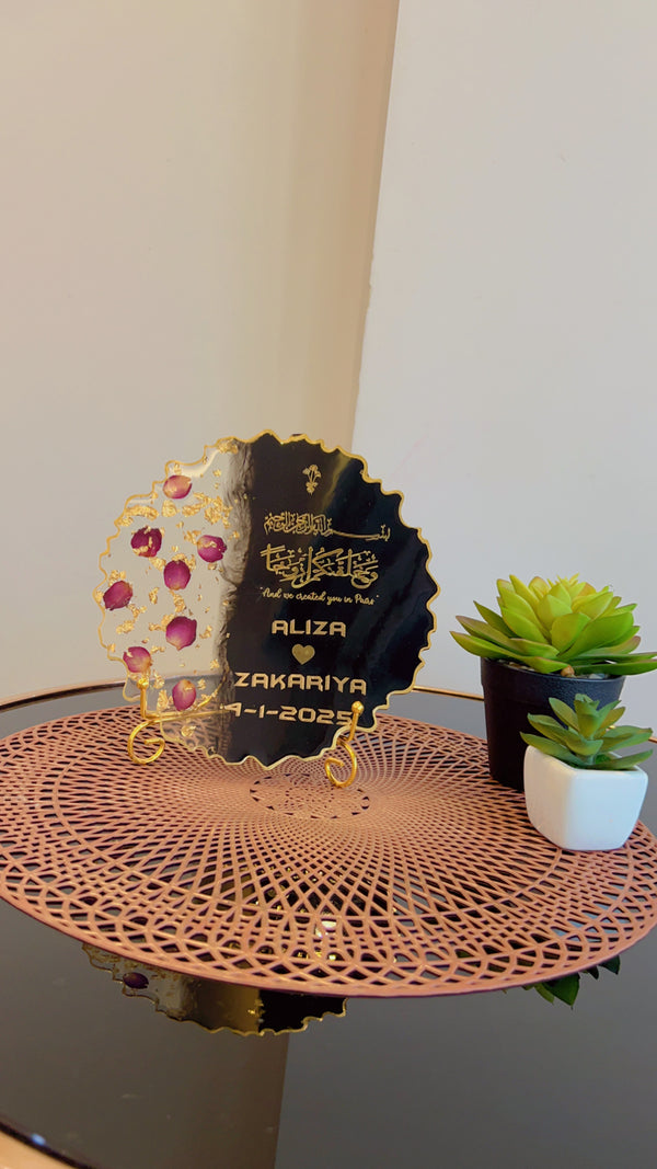 Resin couple name frame