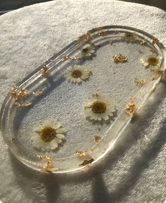 Resin decorative tray with flowers preservation
