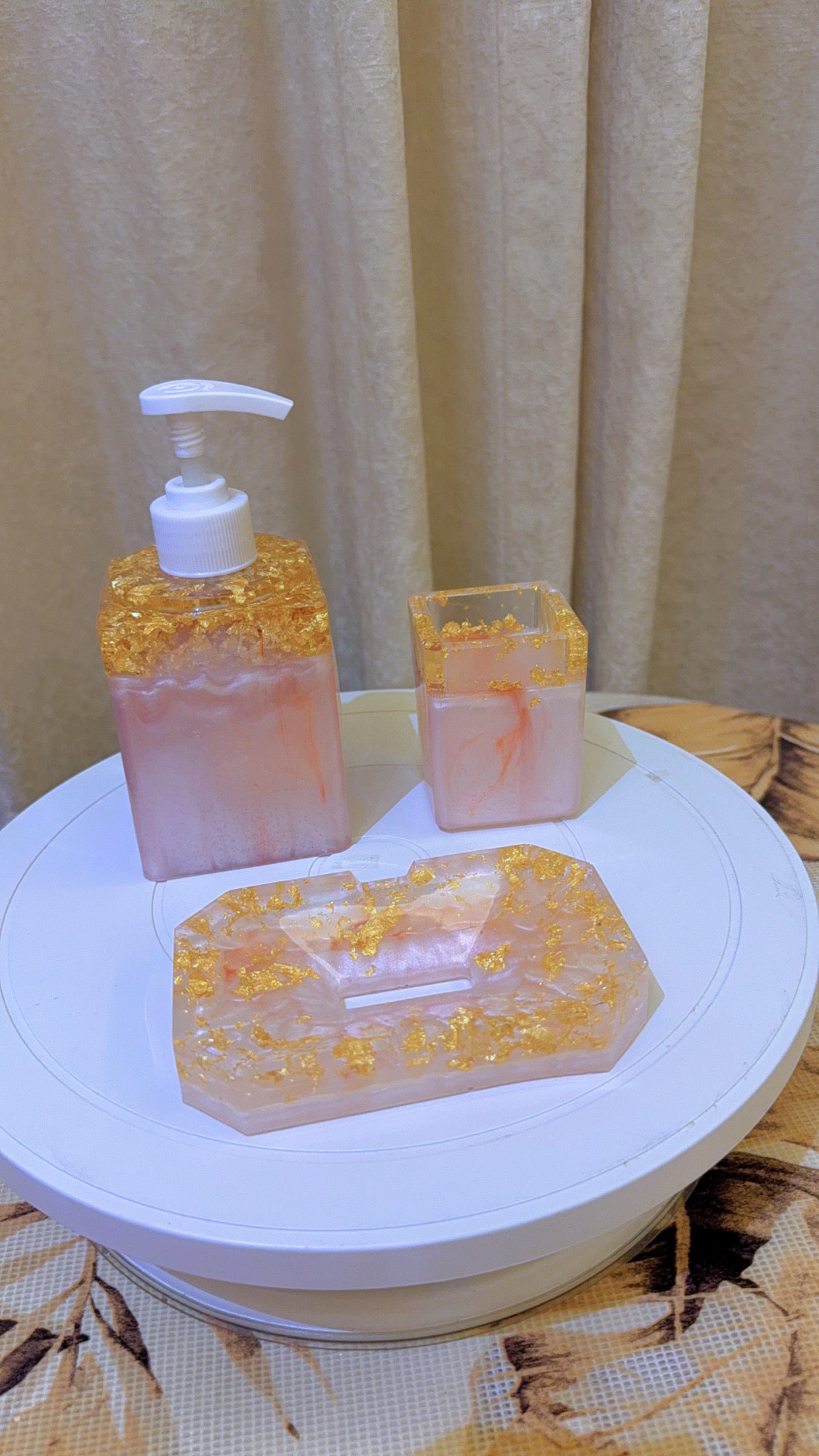 Resin bathroom set (set of 3)