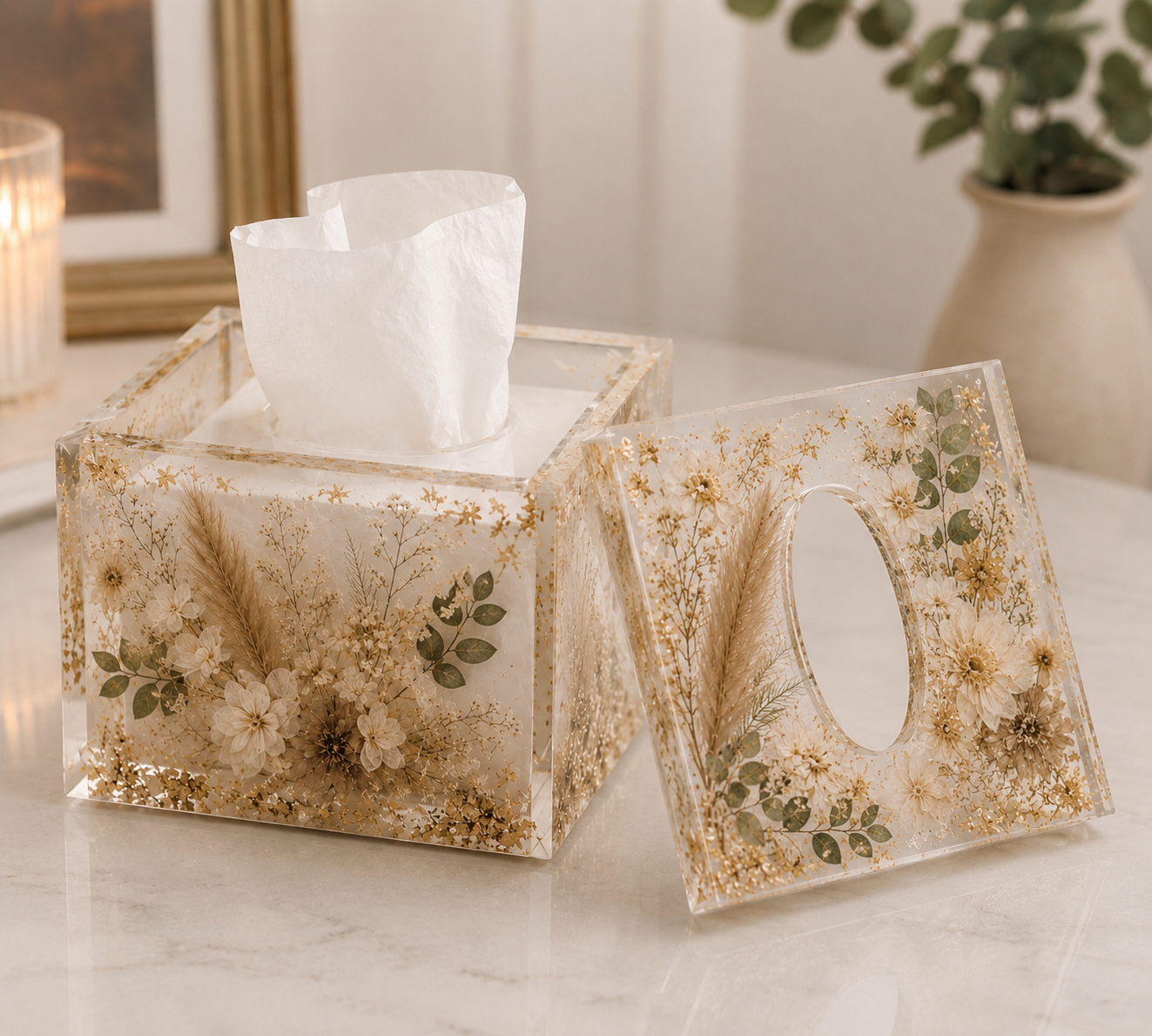 Resin tissue holder with flower preservation (square)