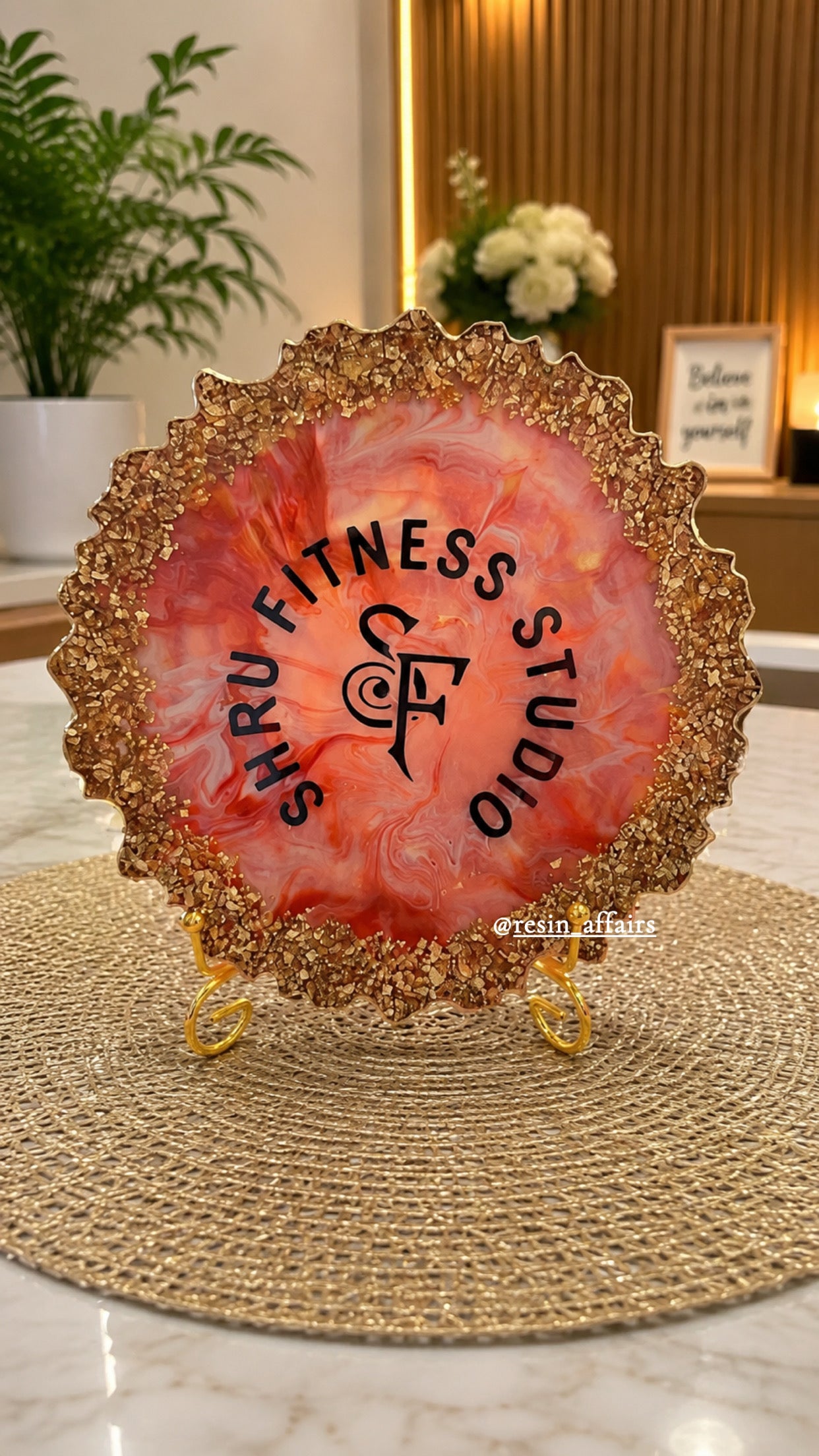 Resin frame with brand logo✨