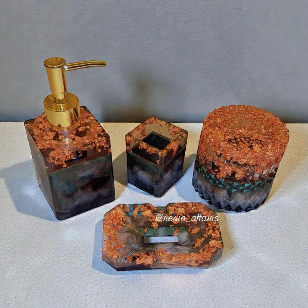Resin bathroom set (set of 4)