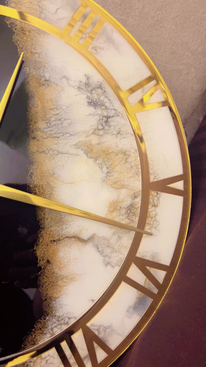 Resin wall clock with marble effect (16 inches)